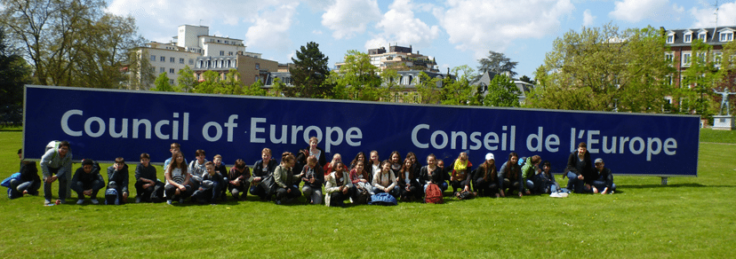 Gruppenfoto vor dem Europarat